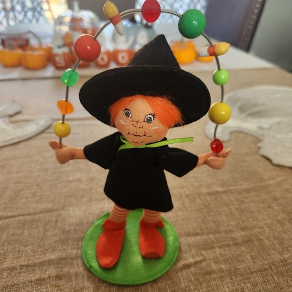 Annalee 6" Juggling Witch Elf Halloween 300913 - Picture 3 of 6